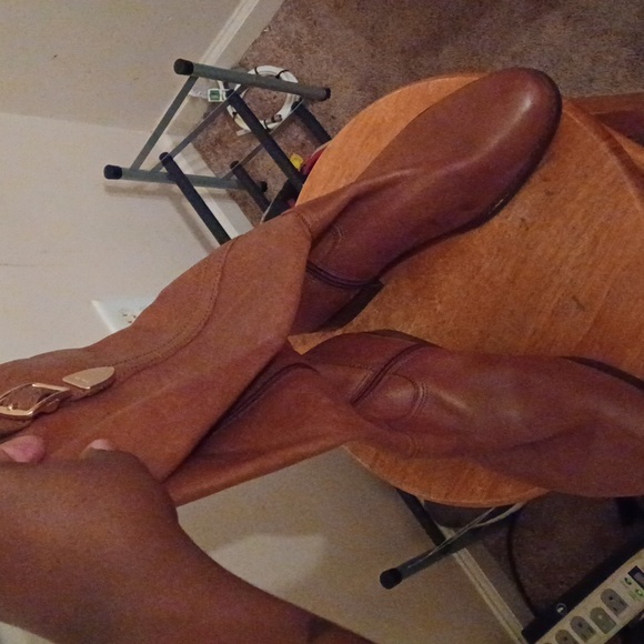 Coach boots - Picture 2 of 3